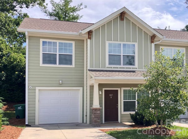 1017 Baldwin Commons Drive, Arden, NC 28704