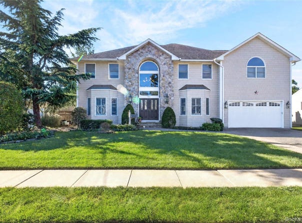3414 Manchester Road, Wantagh, NY 11793