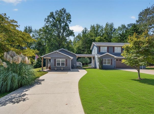 122 Player Lane, Westminster, SC 29693