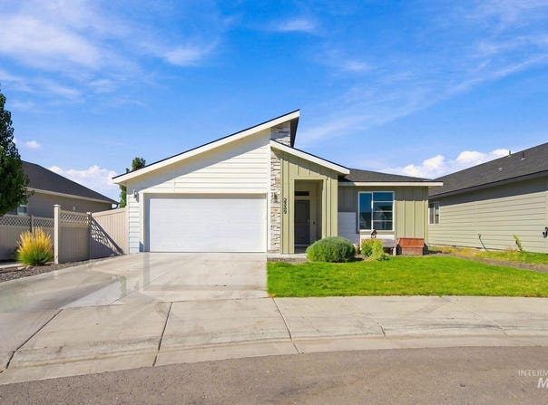 2359 N Thistle Dr, Kuna, ID 83634