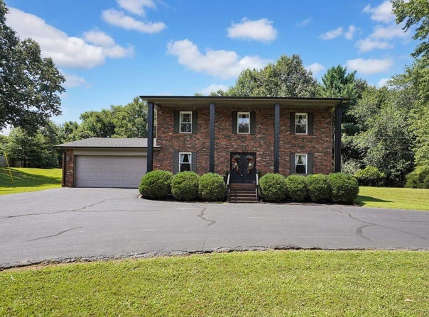 120 Shamrock Dr., Madisonville, KY 42431