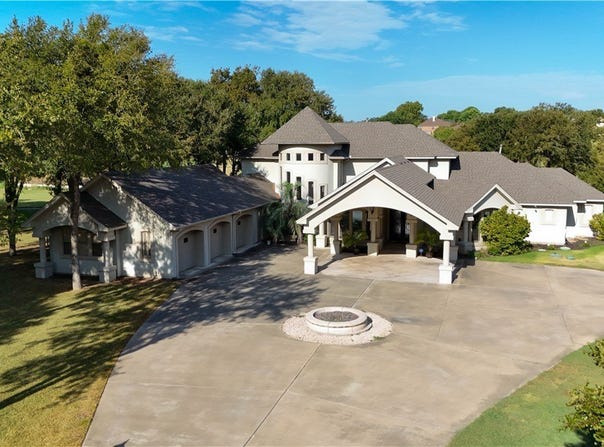 1317 Jack Nicklaus Circle, Salado, TX 76571