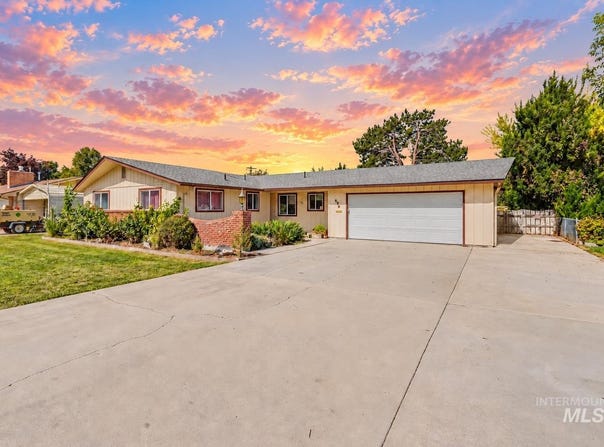 520 W Dakota Ave, Nampa, ID 83686