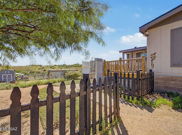 15701 S Empire Road, Benson, AZ 85602