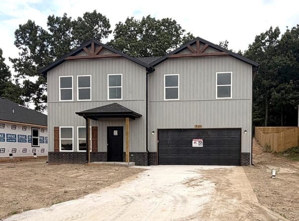 939 Holstein Lane, Marshfield, MO 65706