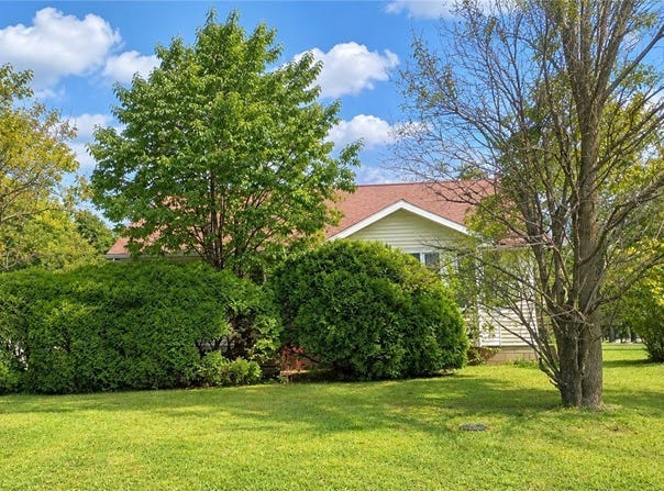 648 Timothy Drive, Willard, OH 44890