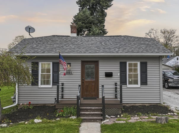 805 E Jefferson Avenue, La Porte, IN 46350