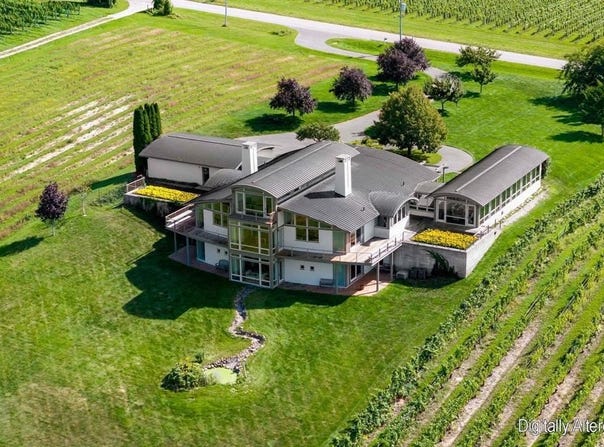 2721 NELSON ROAD, PENINSULA TWP, MI 49686