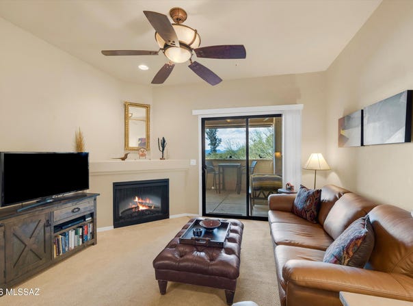 2550 E River Road, Tucson, AZ 85718