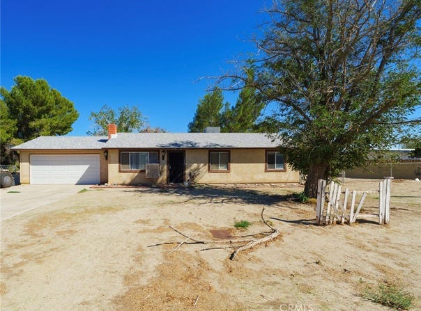 10821 E Avenue R14, Littlerock, CA 93543