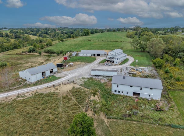 2700 Upper Sharpsburg Road, Carlisle, KY 40311
