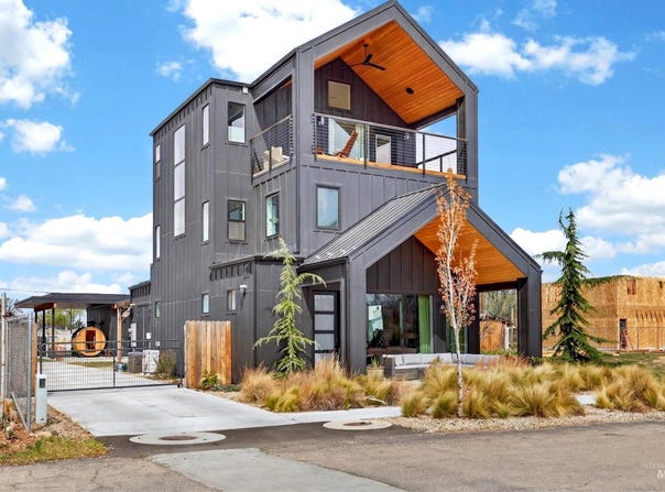 114 E 33rd St, Boise, ID 83714-6613