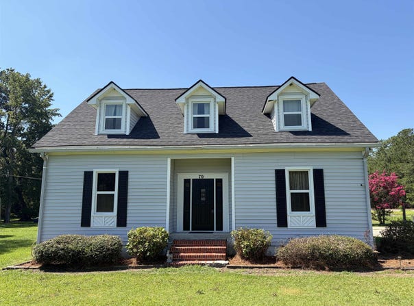706 Poor Farm Rd., Effingham, SC 29541