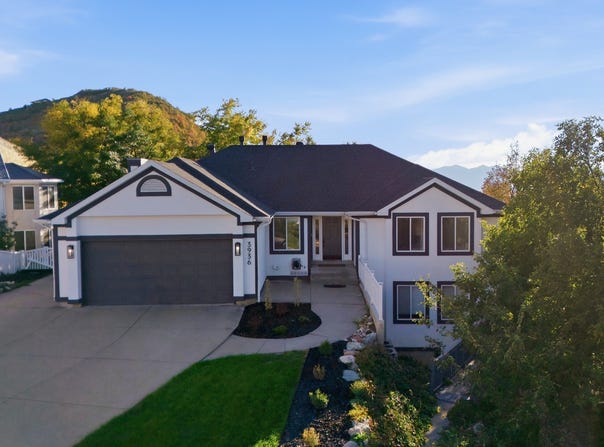 3936 HUNTINGTON Cir, Bountiful, UT 84010