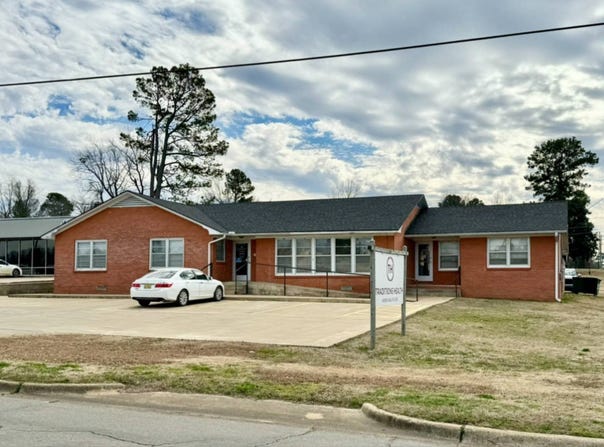 900 E Washington St., Idabel, OK 74745