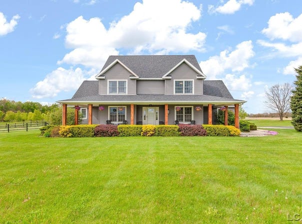 1494 E Gorman Road, Adrian, MI 49221
