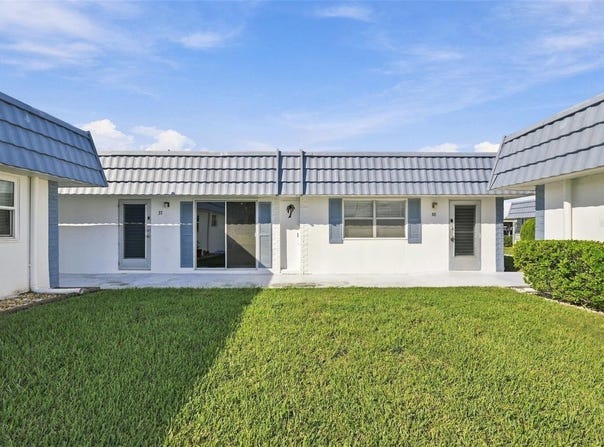 1901 ANDOVER Way, SUN CITY CENTER, FL 33573
