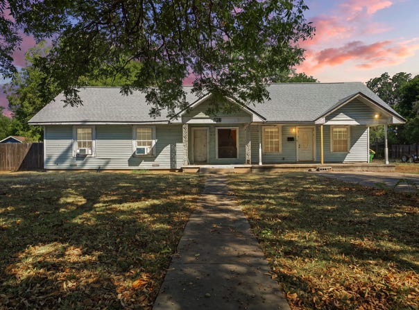 925 E Walnut Street, Hillsboro, TX 76645