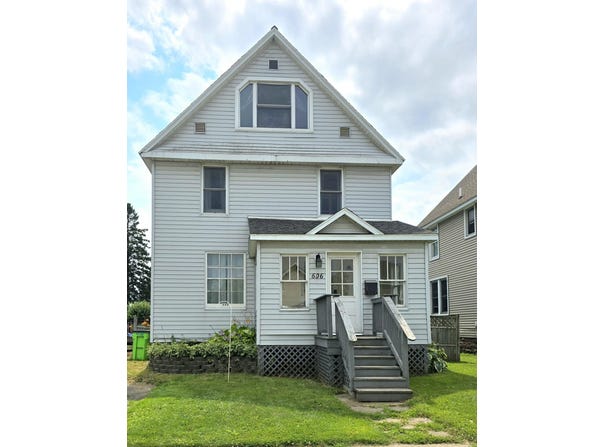 606 E Spruce St, Sault Ste Marie, MI 49783