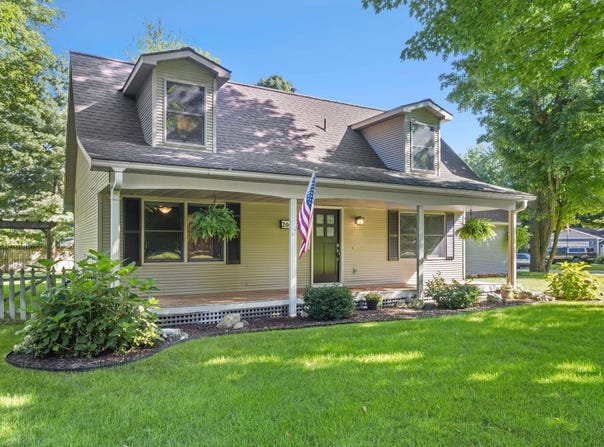 20614 White Oak Drive, Lake Ann, MI 49650