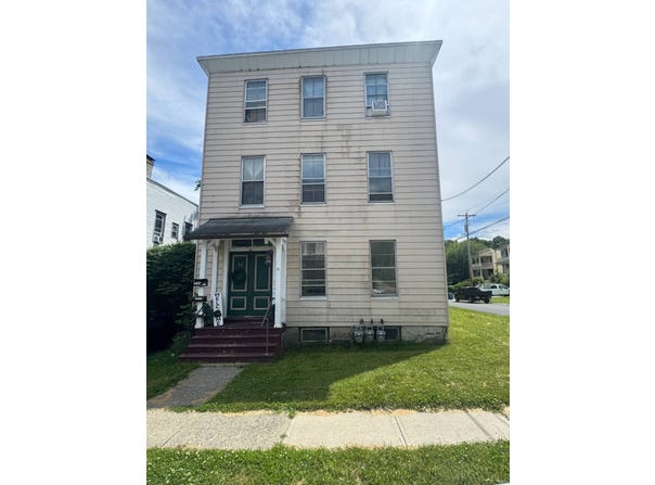 52 Younglove Ave, Cohoes, NY 12047
