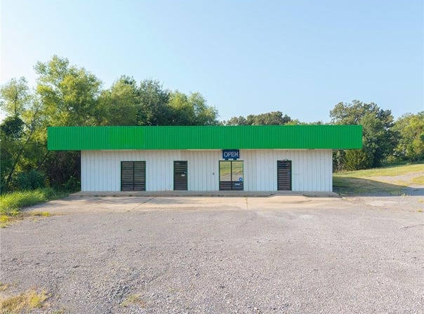 1007 E Broadway, Spiro, OK 74959