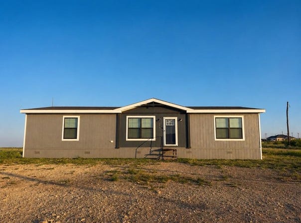 182 E 27th St, Monahans, TX 79756