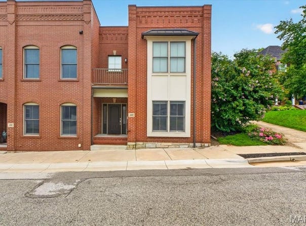 107 E Main Street, Washington, MO 63090