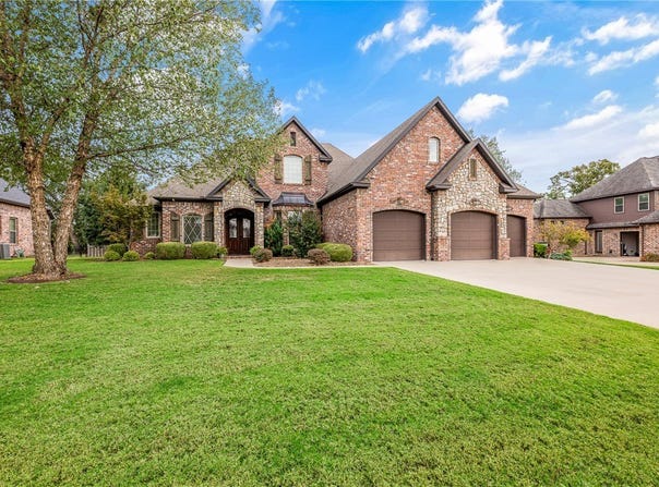 3130 Autumn Lane, Centerton, AR 72719