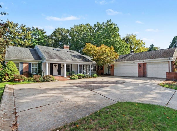 4319 Bronson Boulevard, Kalamazoo, MI 49008