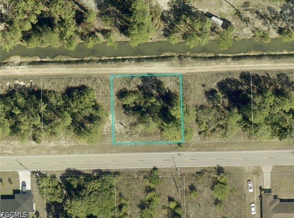 1341 E 12th Street, Lehigh Acres, FL 33972