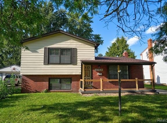 3709 Evergreen Parkway, Flint, MI 48503