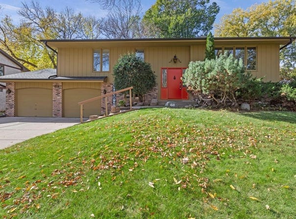 4649 Hillsboro Avenue N, New Hope, MN 55428