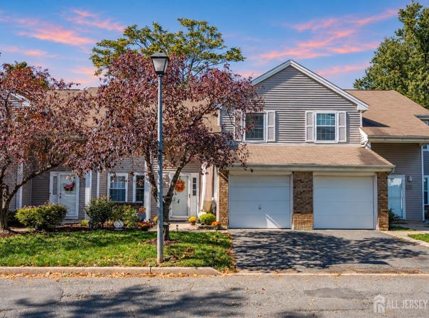57 Renaissance Lane, New Brunswick, NJ 08901