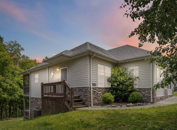 2394 Roberts Bend Road, Burnside, KY 42519