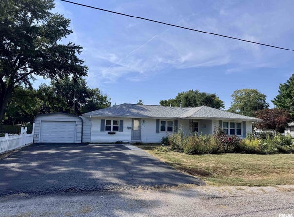 514 N Prairie Road, Macomb, IL 61455