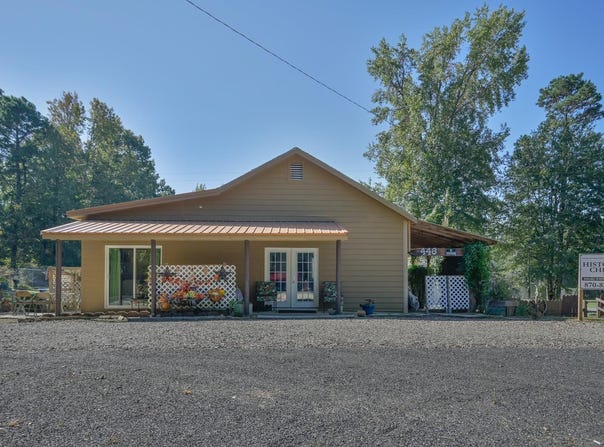 446 Polk Rd 32, Cove, AR 71937-0000