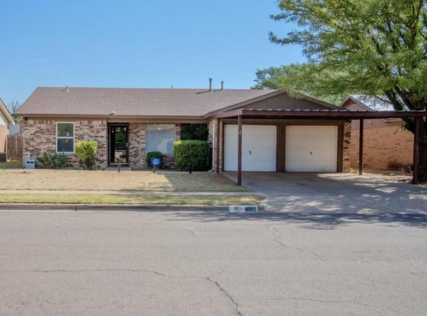 1005 Huron Avenue, Lubbock, TX 79416