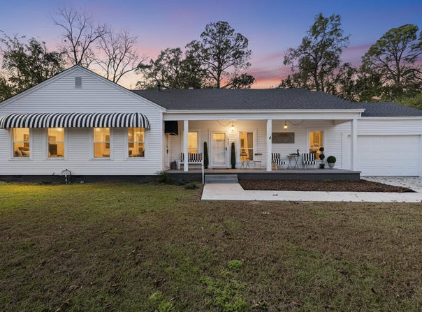 918 N Montgomery St, Gilmer, TX 75644