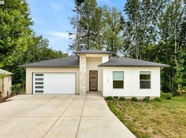 122 SURFVIEW Dr, Kelso, WA 98626