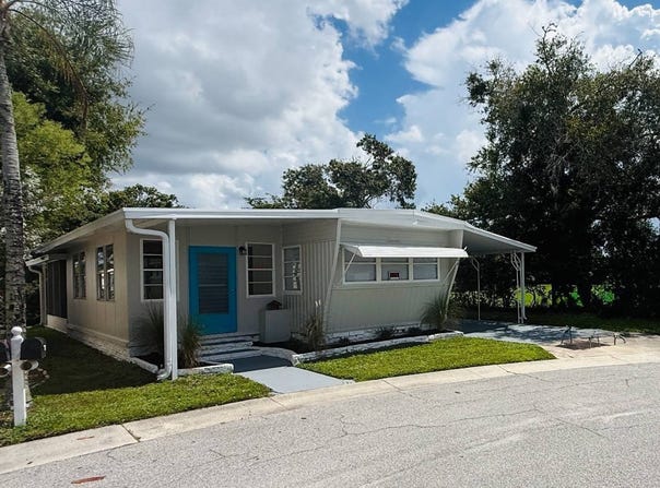 1415 Main St, Dunedin, FL 34698