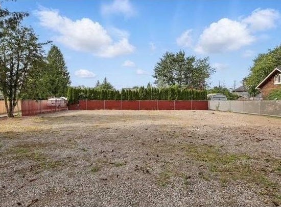 38851 SANDY HEIGHTS St, Sandy, OR 97055