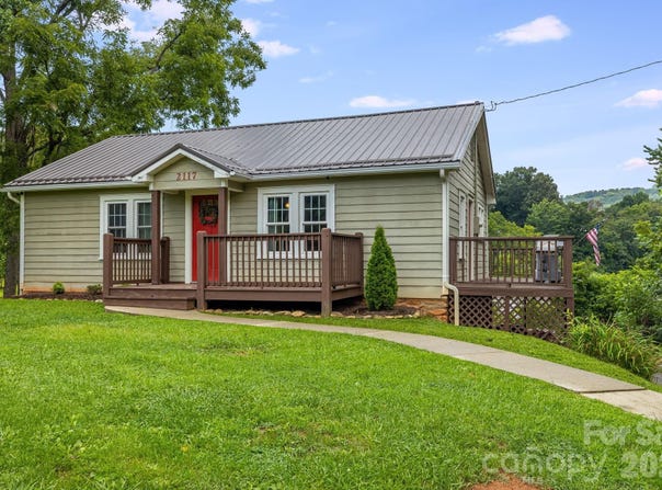 2117 Old Clyde Road, Clyde, NC 28721