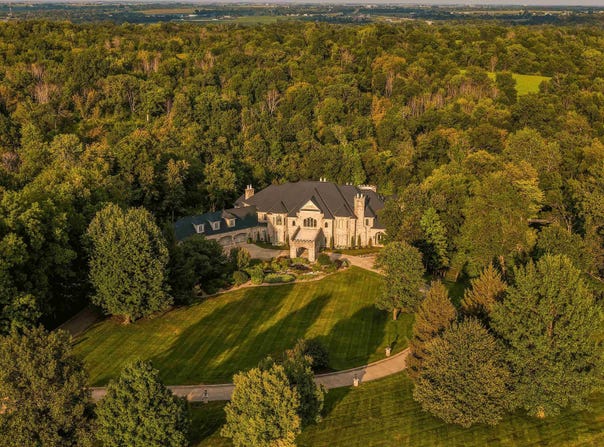 3187 Feather Ridge, IA 52341