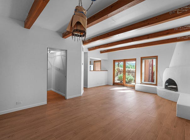 442 Greg, Santa Fe, NM 87501