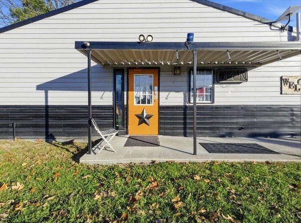 22889 Mo-64, Hermitage, MO 65668