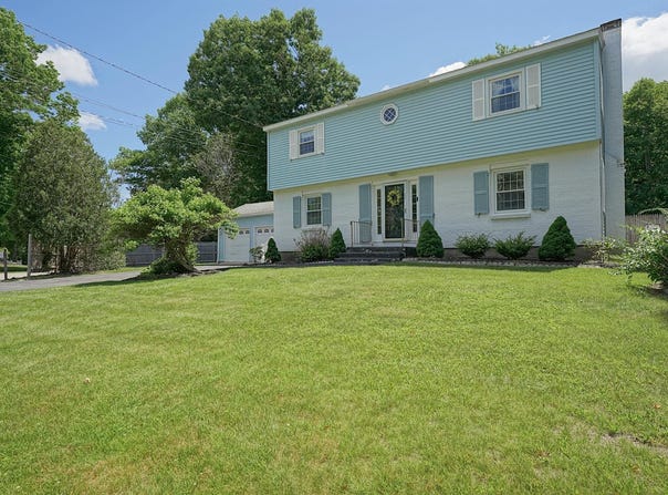 7 Acorn Acres, Rye, NH 03870