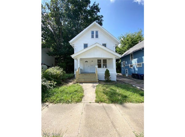576 Kling Street, Akron, OH 44311