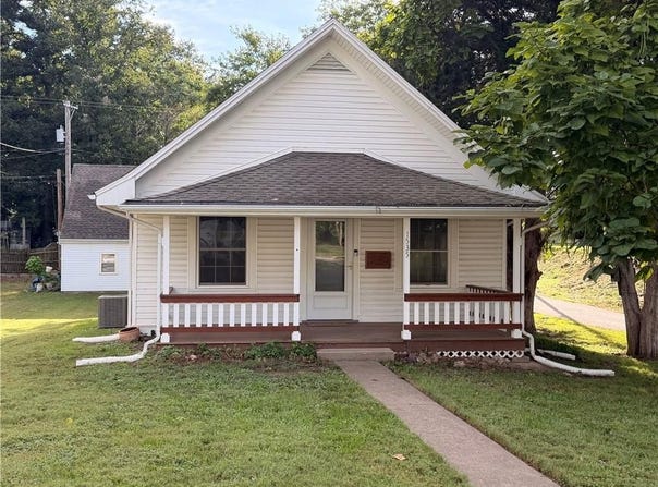 1535 S Cedar Avenue, Independence, MO 64052