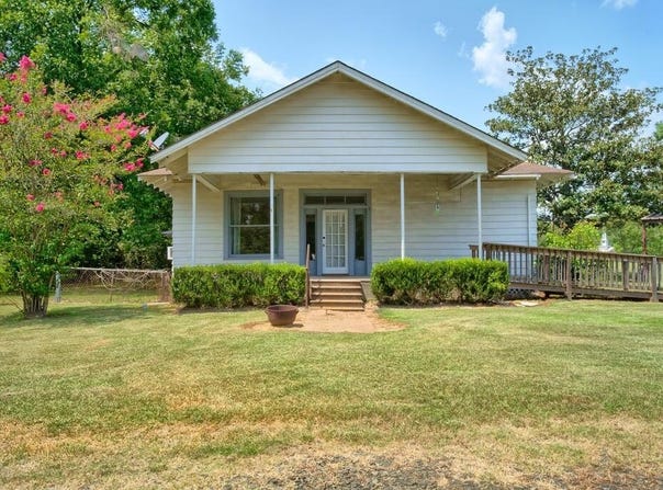 150 Hamilton St, Hemphill, TX 75948